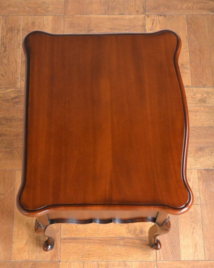 アンティーク風家具の天板