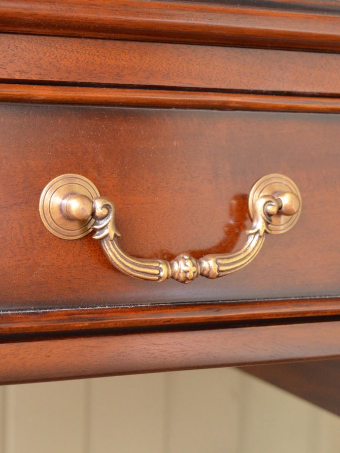 アンティーク調家具の取っ手