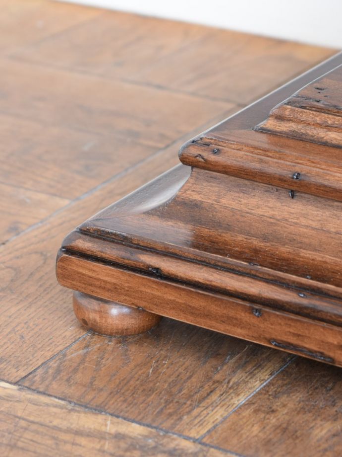 アンティーク風家具の足