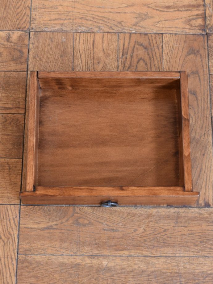 オープンシェルフの引き出し