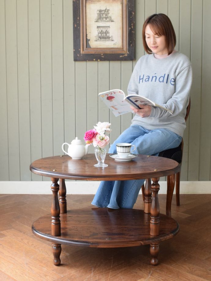 イタリア生まれのリビングテーブル