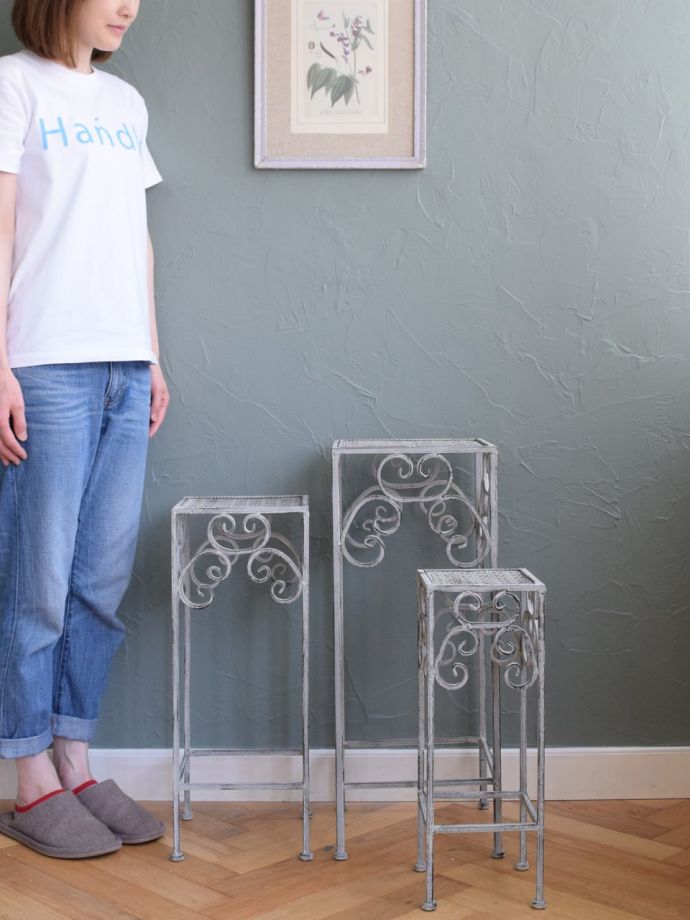 フランスアンティーク風のフラワースタンド