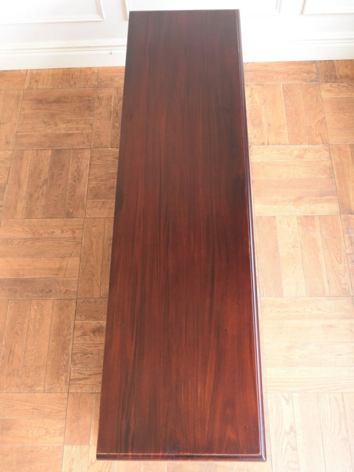 テレビ台の天板