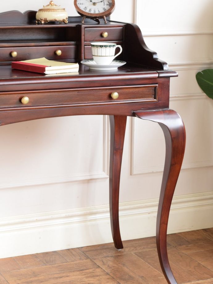 アンティーク家具風のおしゃれなデザイン