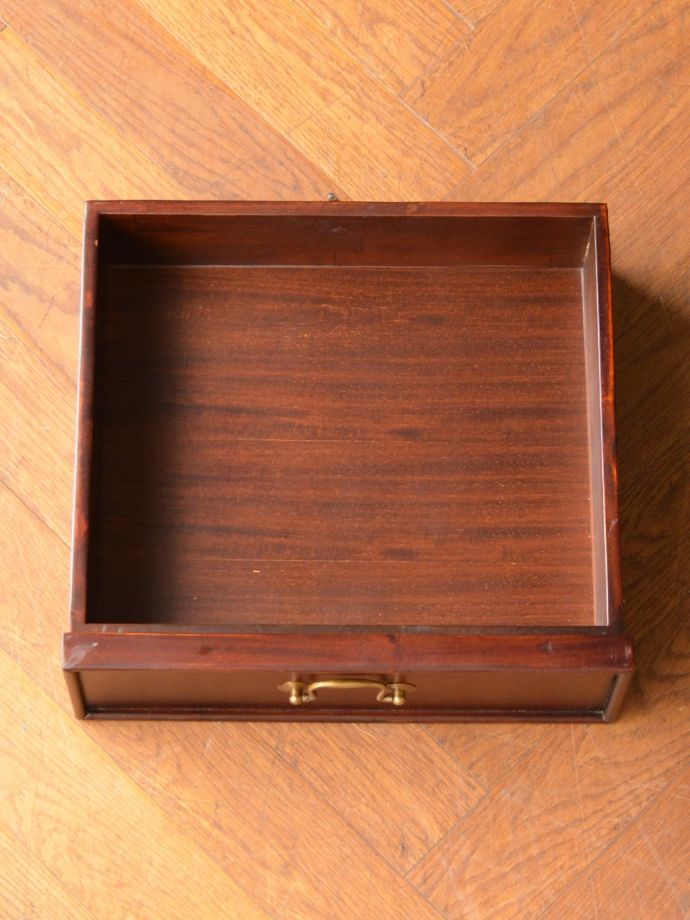 デスクの引き出し