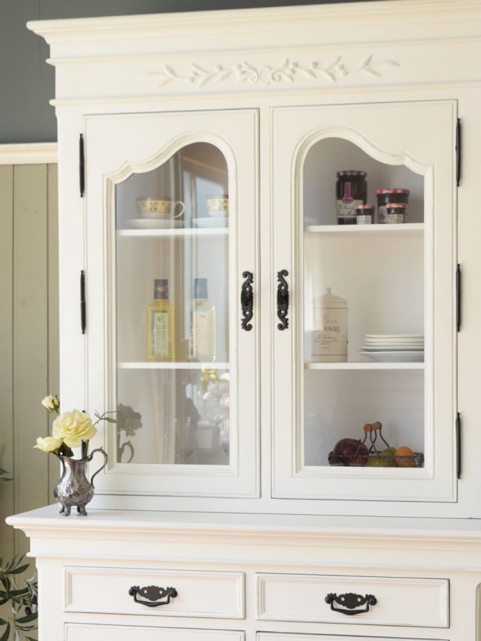 おしゃれなデザインのキャビネット