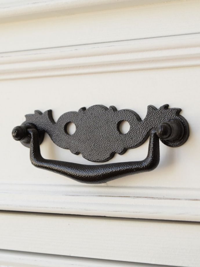 アンティーク風家具の取っ手