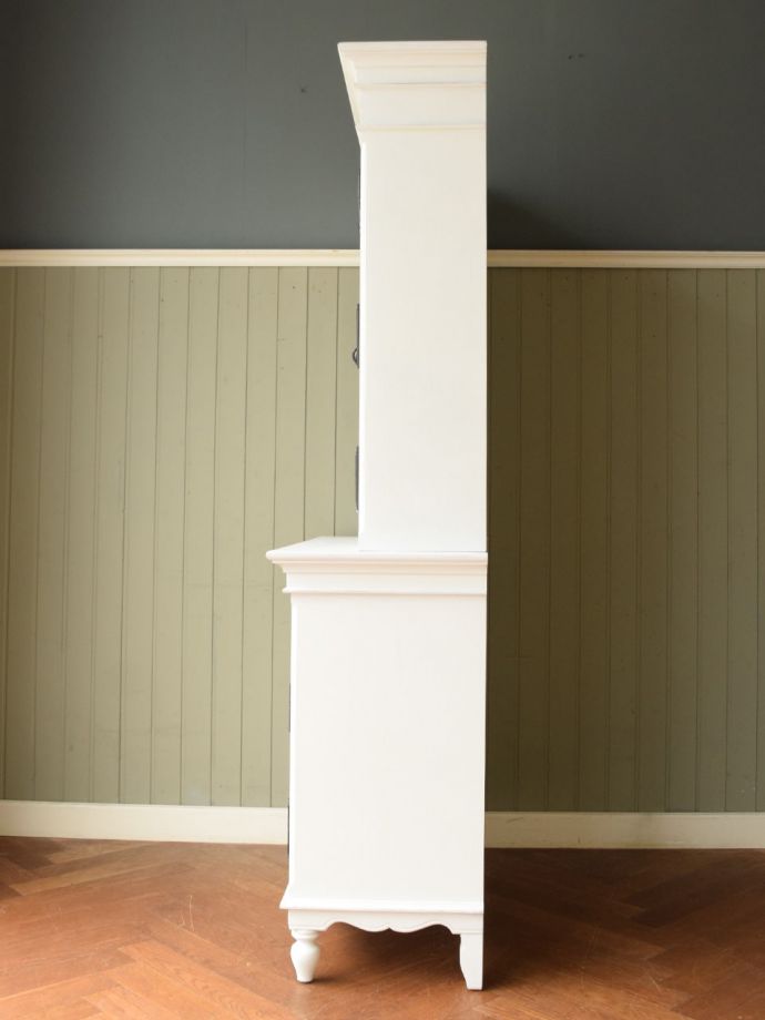 キャビネットの側面