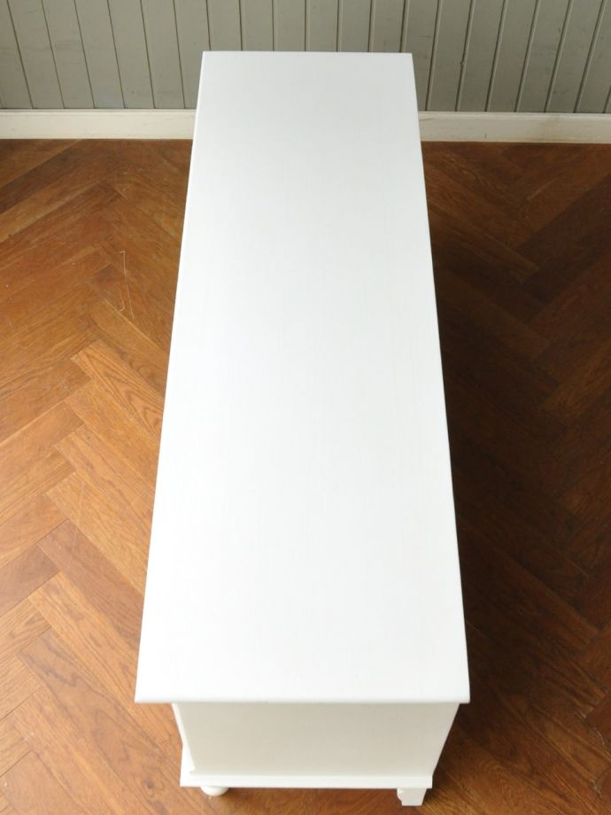 テレビ台の天板