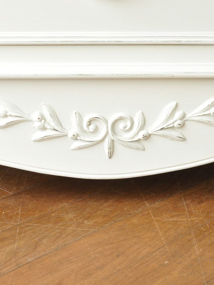 フランスアンティーク風家具の装飾