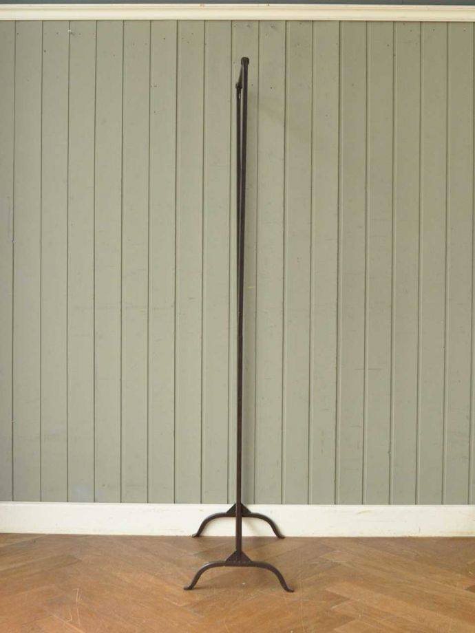 おしゃれなコートハンガー