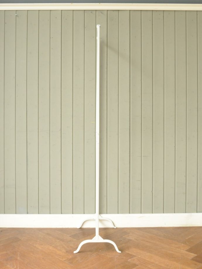 おしゃれなコートハンガー