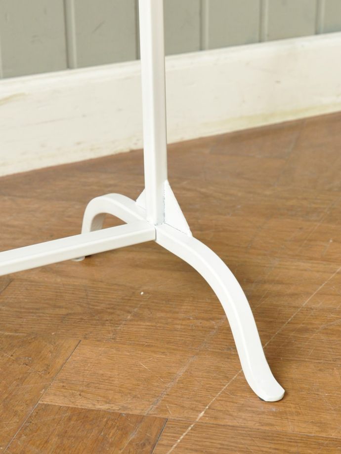 コートハンガーの足