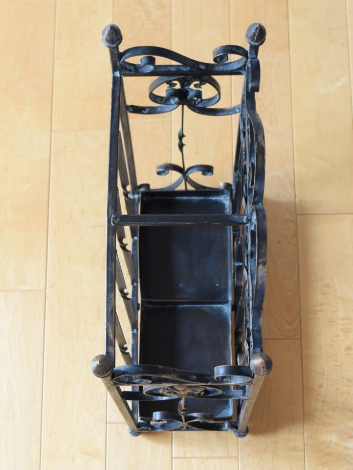 アンティーク風傘立ての水受け