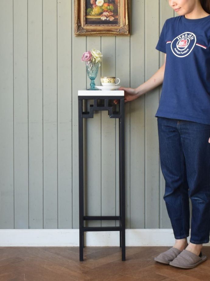 アンティーク風のフラワースタンド