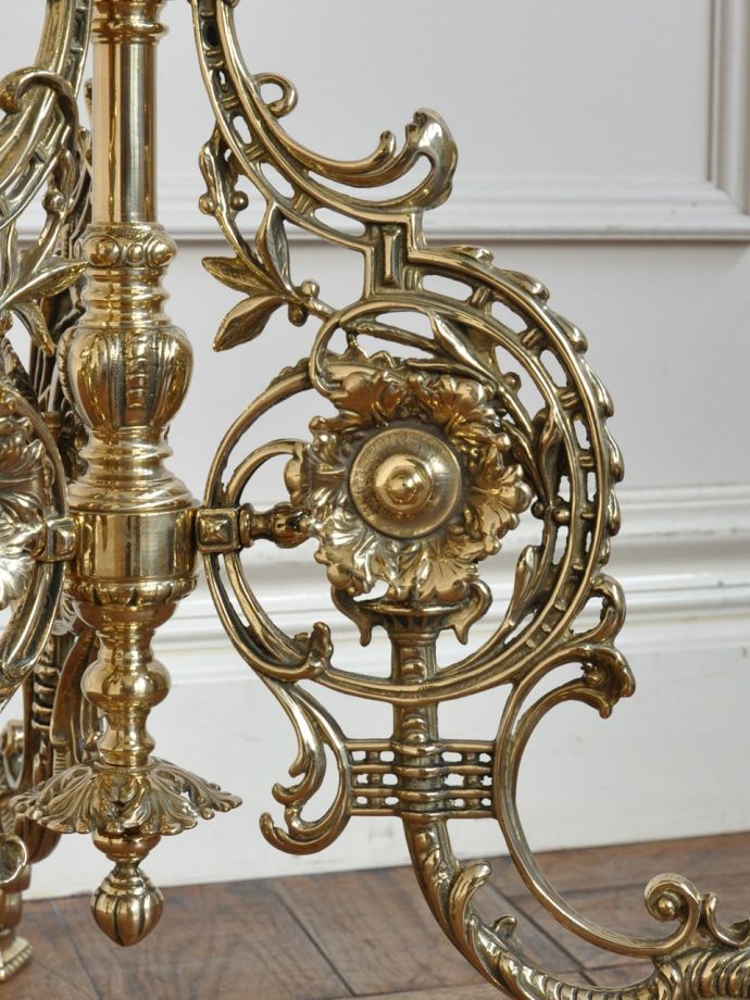 サイドテーブルの装飾