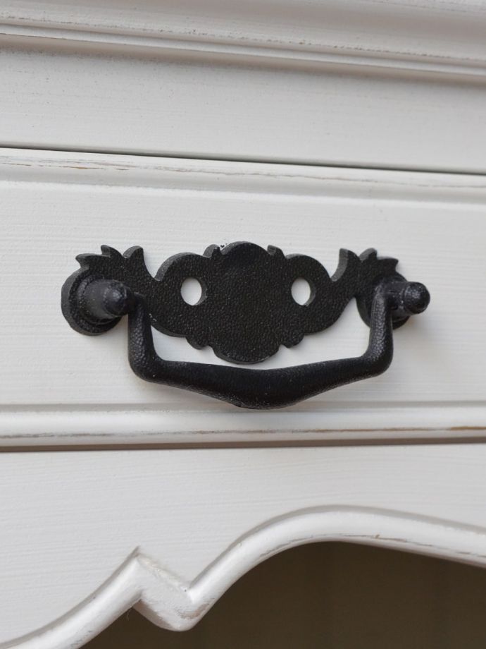 アンティーク調家具の取っ手