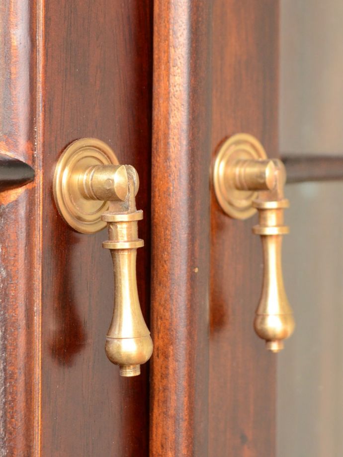 アンティーク調家具の取っ手