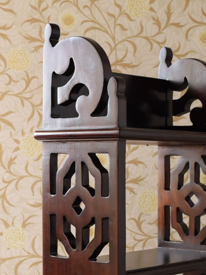 シェルフの装飾