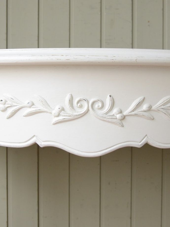 アンティーク風家具の装飾