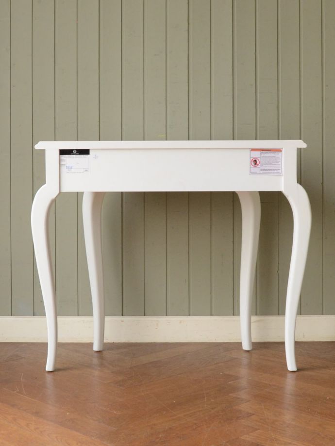 コンソールテーブルの後ろ姿