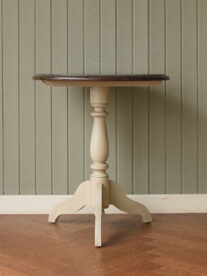 テーブルの側面