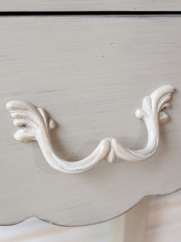 アンティーク風家具の取っ手