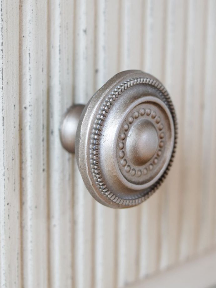 アンティーク風家具の取っ手