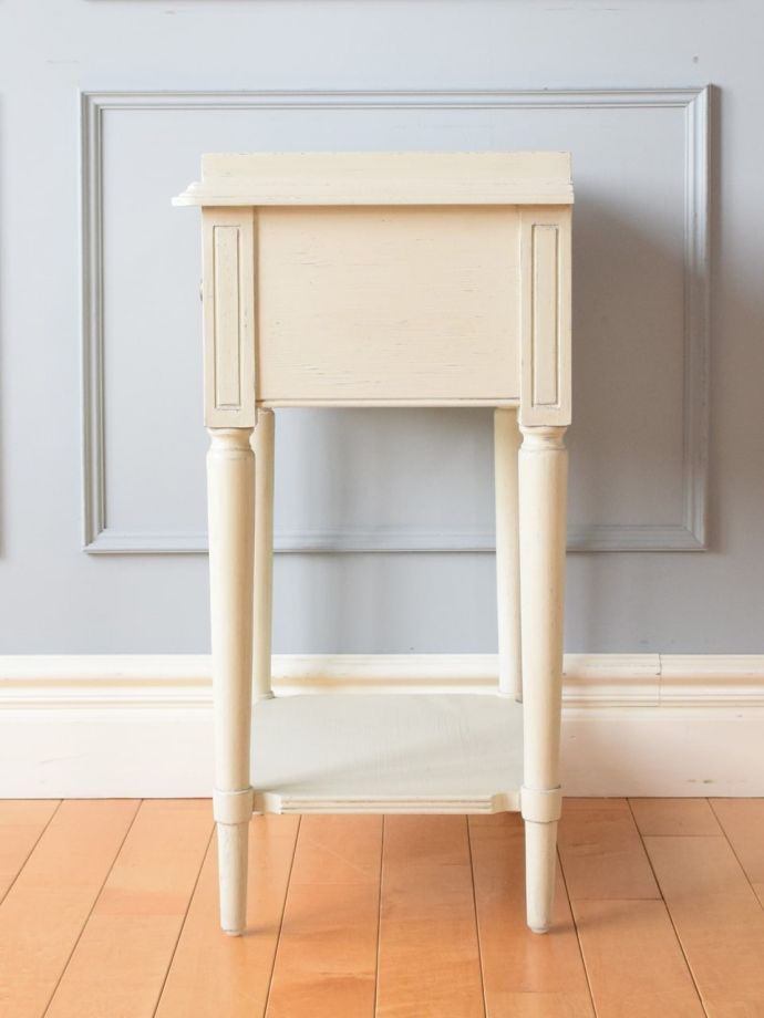 サイドチェストの側面