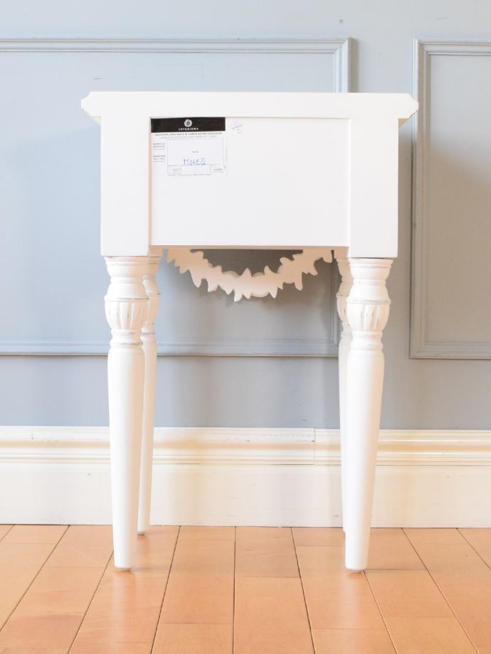 サイドチェストの後ろ姿