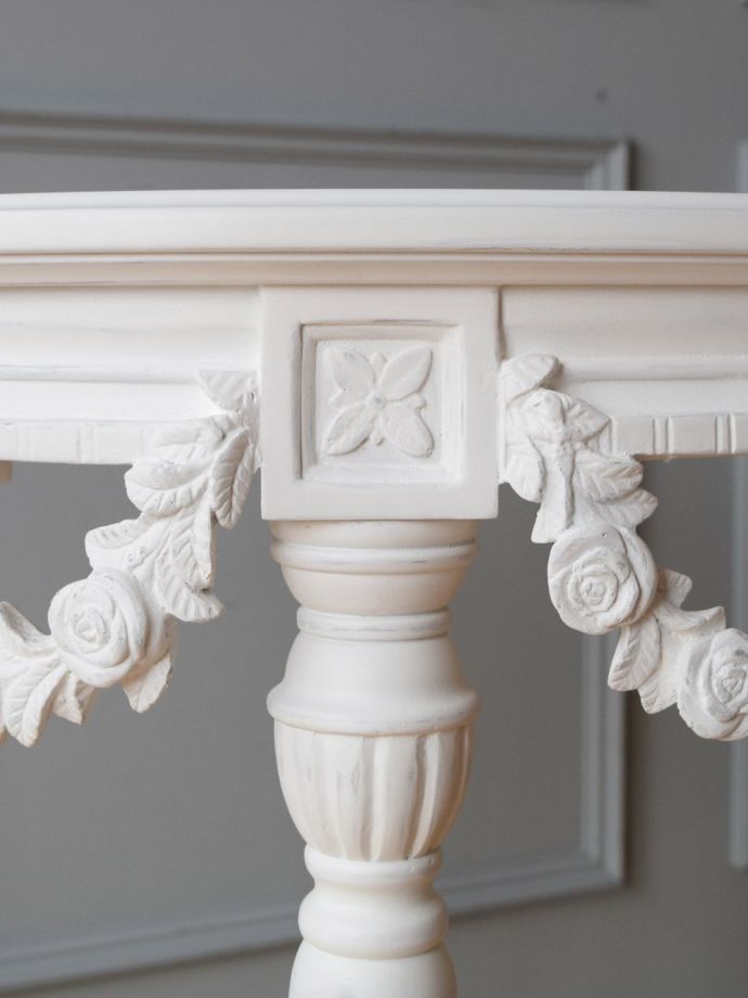 フランスアンティーク風家具の装飾