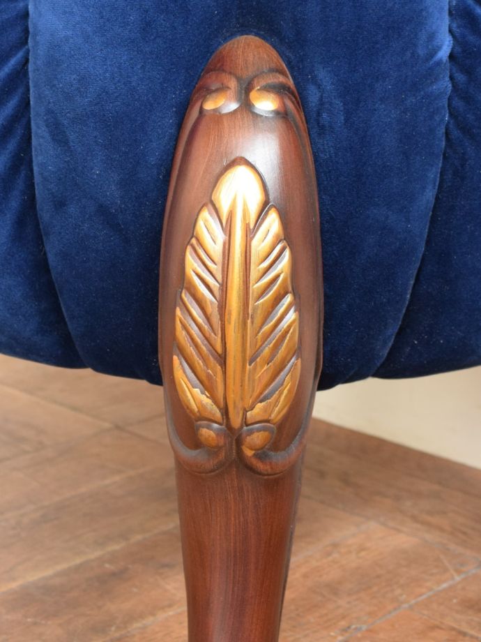 アンティーク風スツールの装飾