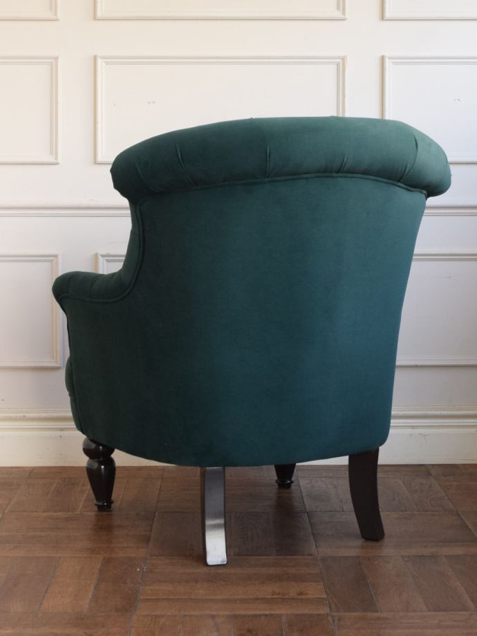 パーソナルチェアの後ろ姿