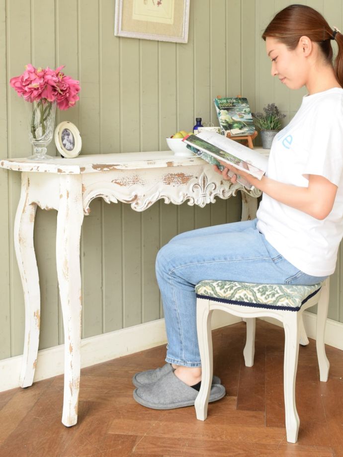 いろんな用途で使えるテーブル