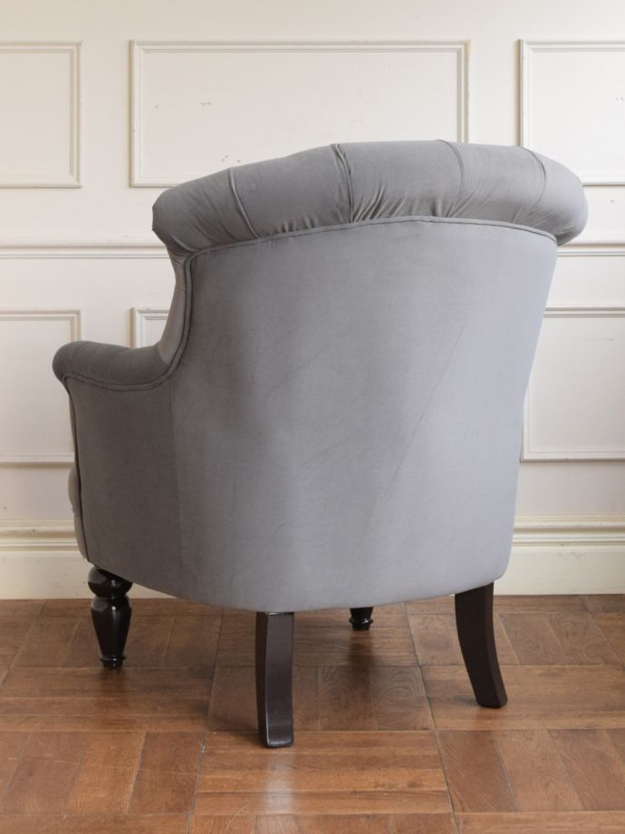 パーソナルチェアの後ろ姿