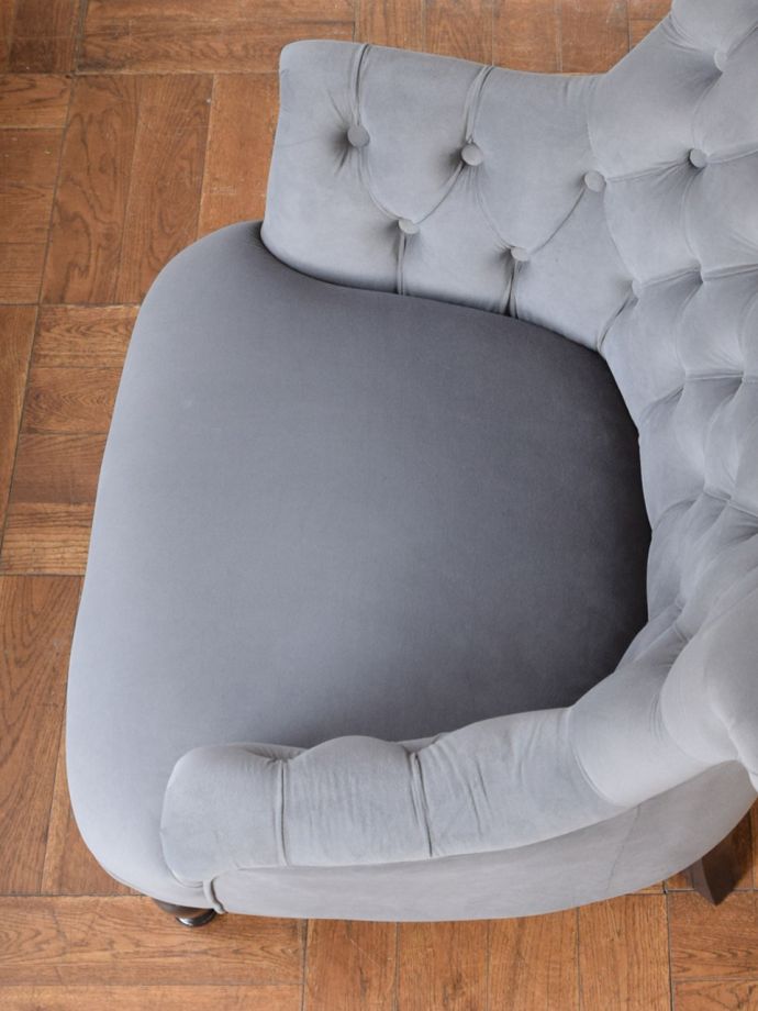 アンティーク調ソファの座面