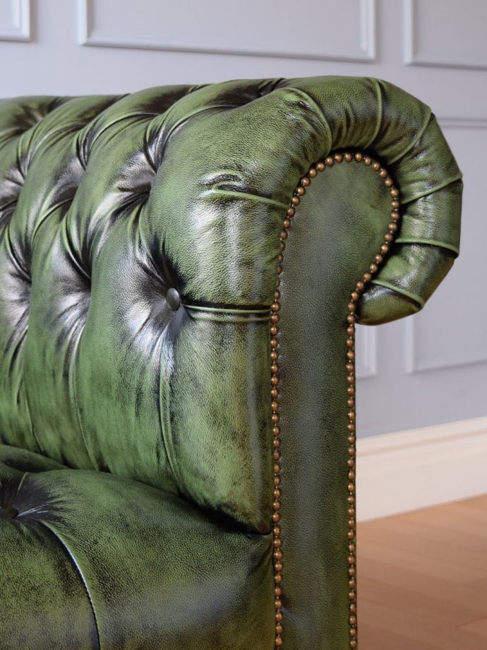 ひじ掛け部分のデザイン