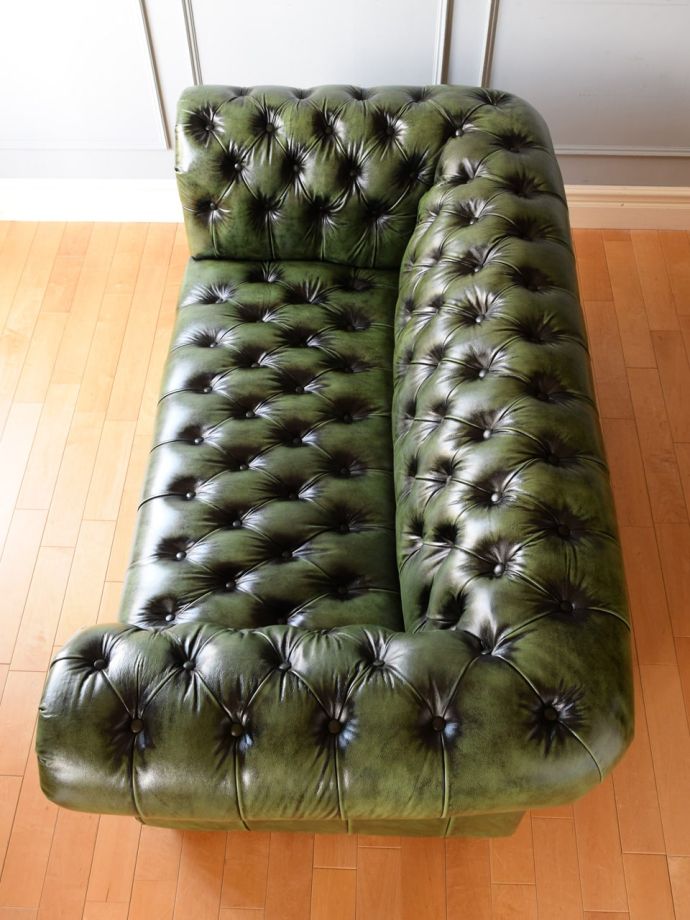 アンティーク調ソファの座面