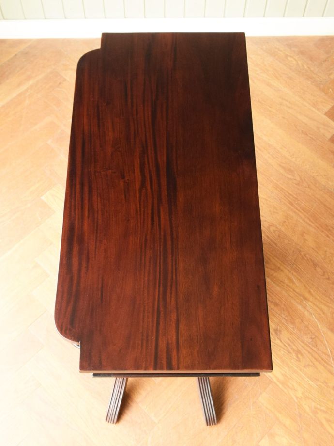 アンティーク調のコンソールテーブル、マホガニー材のハープテーブル(y