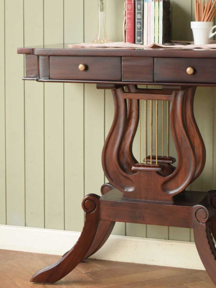アンティーク調のコンソールテーブル、マホガニー材のハープテーブル(y