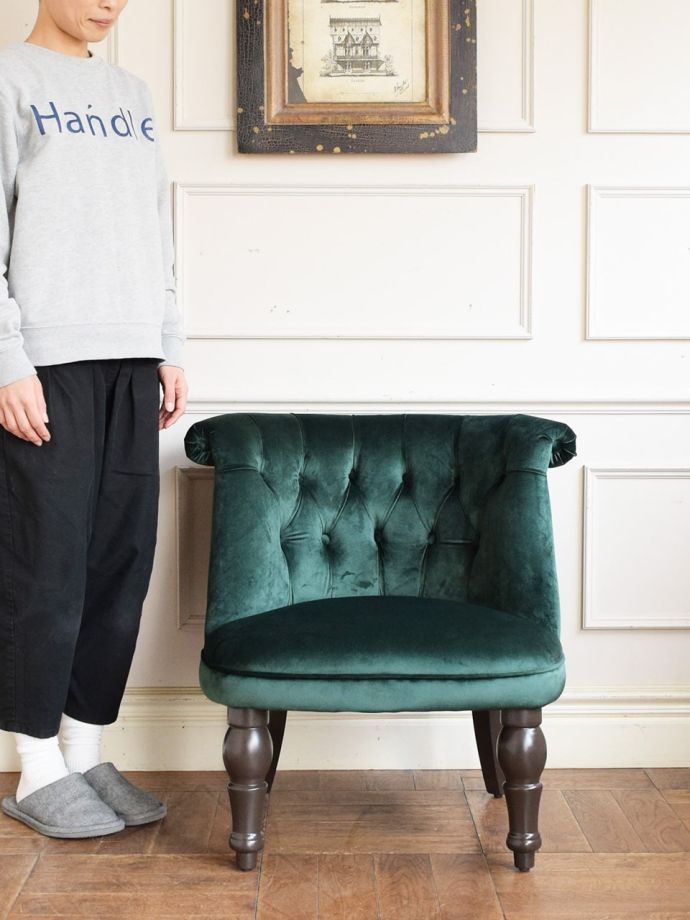 アンティーク調の1人掛けソファ