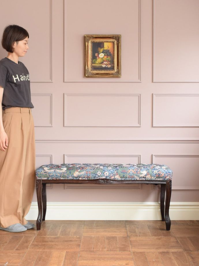 ウィリアムモリス風のスツール