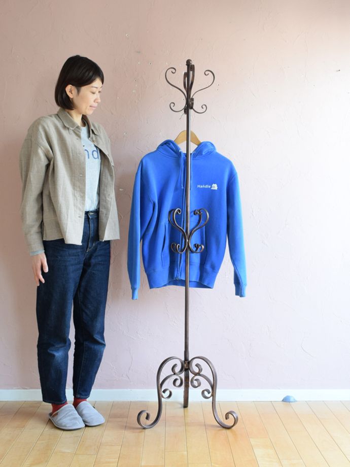 おしゃれなコートハンガー