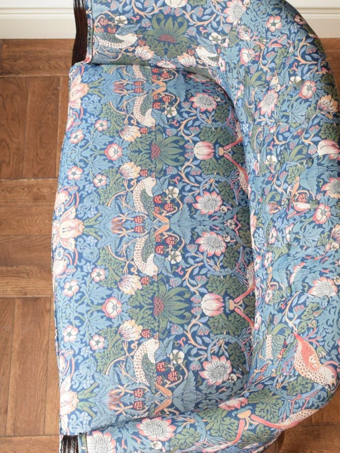 アンティーク調ソファの座面