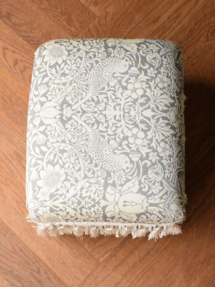 アンティーク調椅子の座面