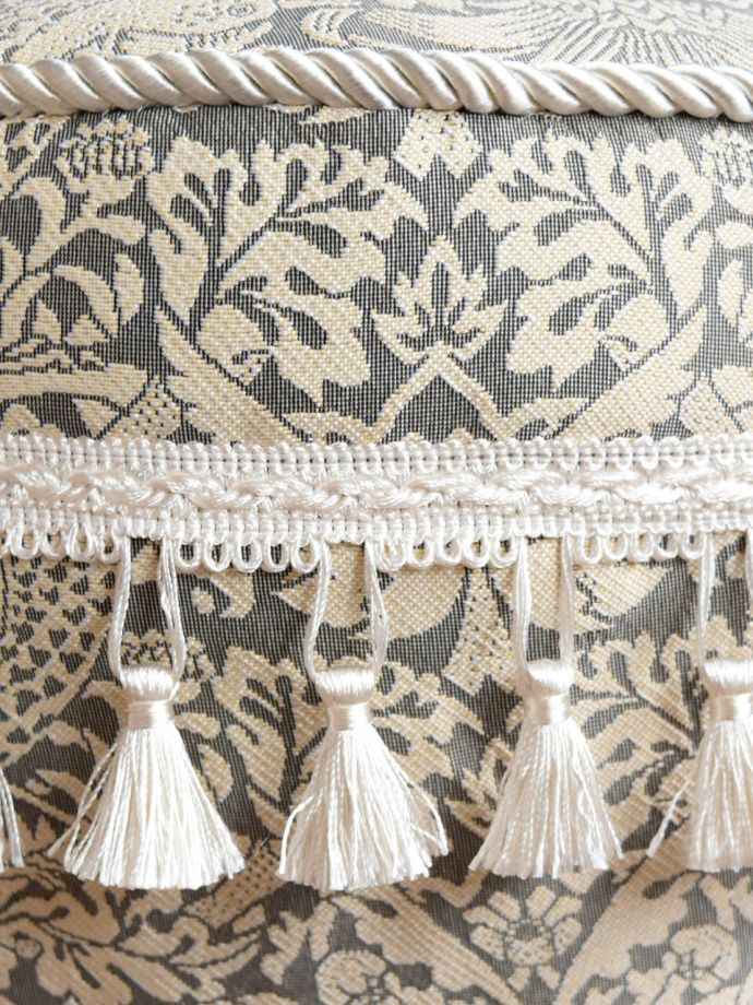 ウィリアムモリスのいちご泥棒風デザイン