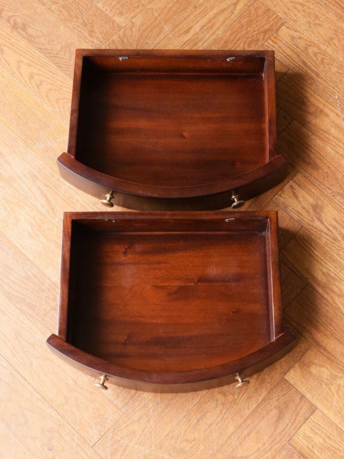 コンソールテーブルの引き出し