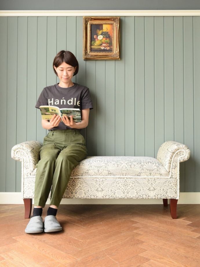 おしゃれなアンティーク風ベンチ