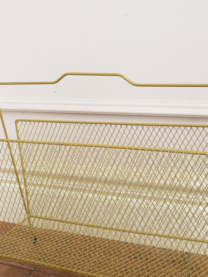 マガジンラックの持ち手