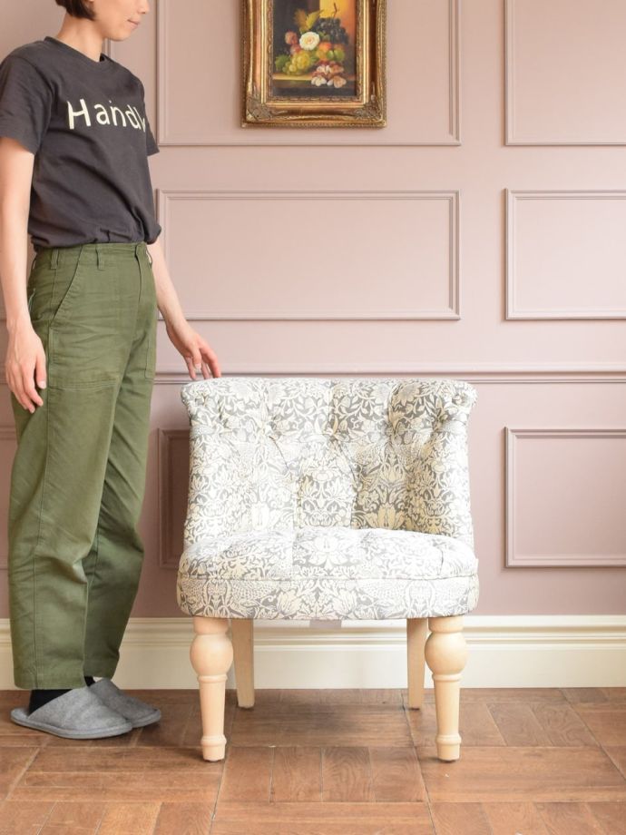 ウィリアムモリス風のアームチェア